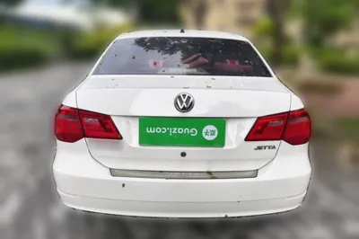 Volkswagen Jetta 2015, 54000 км, за 4559 USD