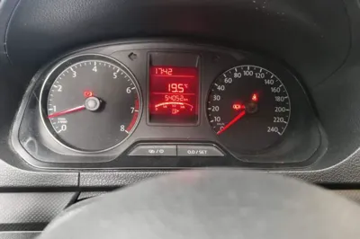 Volkswagen Jetta 2015, 54000 км, за 4559 USD - фото 8