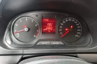 Volkswagen Jetta 2015, 54000 км, за 4559 USD - фото 9