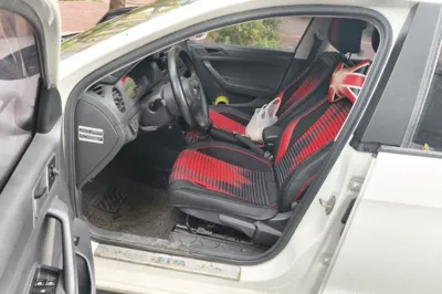 Volkswagen Jetta 2015, 54000 км, за 4559 USD - фото 13
