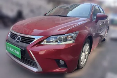 Lexus CT · 2014 год