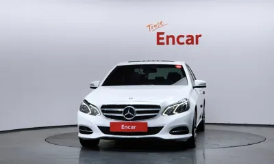 Mercedes-Benz E-Class 2016, 138084 км, за 7752.45 USD