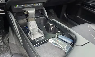 Lexus ES 2023, 38587 км, за 28554.55 USD - фото 9