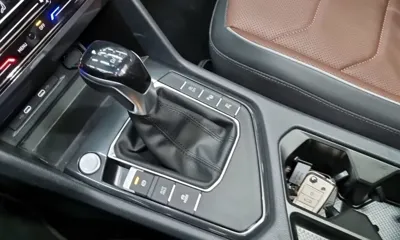 Volkswagen Tiguan 2023, 26867 км, за 20316.46 USD - фото 9