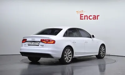 Audi A4 2015, 150280 км, за 3706.84 USD