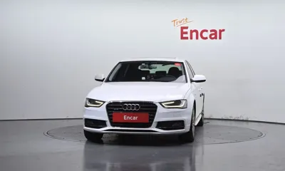 Audi A4 2015, 150280 км, за 3706.84 USD