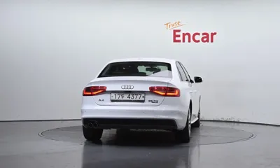 Audi A4 2015, 150280 км, за 3706.84 USD