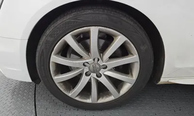 Audi A4 2015, 150280 км, за 3706.84 USD