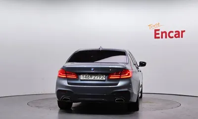 BMW 5-Series 2019, 89106 км, за 17915.32 USD