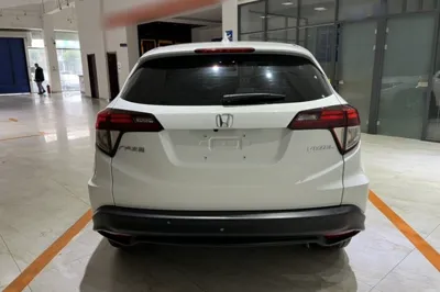 Honda Vezel 2020, 37600 км, за 16648 USD