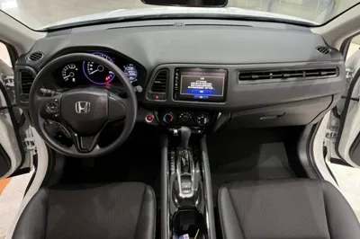 Honda Vezel 2020, 37600 км, за 16648 USD - фото 10