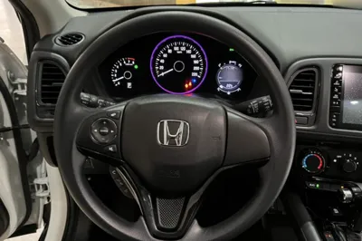 Honda Vezel 2020, 37600 км, за 16648 USD - фото 11