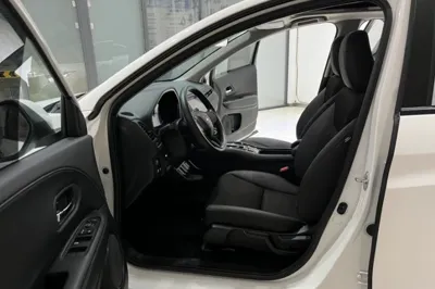 Honda Vezel 2020, 37600 км, за 16648 USD - фото 14