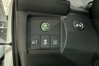Honda Vezel 2020, 37600 км, за 16648 USD - фото 17
