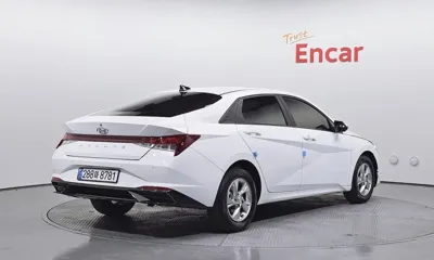 Hyundai Avante 2021, 57770 км, за 10505.45 USD