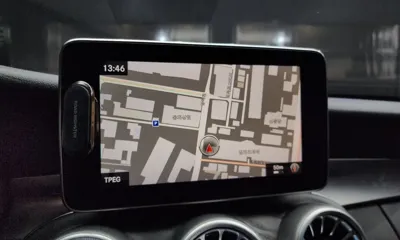 Mercedes-Benz C-Class 2018, 106748 км, за 11562.6 USD - фото 14