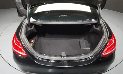 Mercedes-Benz C-Class 2018, 106748 км, за 11562.6 USD - фото 20