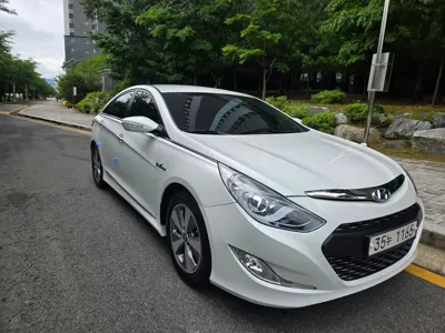 Hyundai Sonata · 2012 год