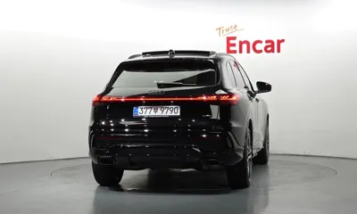 Audi Q5 2025, 3044 км, за 53786.53 USD