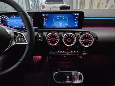Mercedes-Benz A-Class 2024, 7198 км, за 22909.28 USD - фото 9