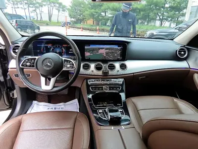 Mercedes-Benz E-Class 2019, 96134 км, за 15536.63 USD - фото 7