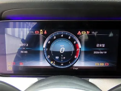 Mercedes-Benz E-Class 2019, 96134 км, за 15536.63 USD - фото 9