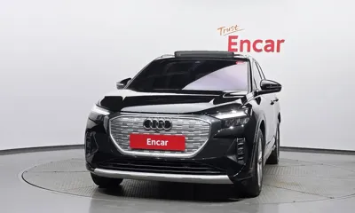 Audi Q4 e-tron 2023, 27851 км, за 25407.18 USD