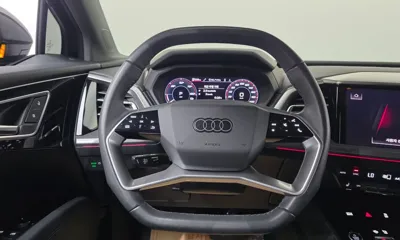 Audi Q4 e-tron 2023, 27851 км, за 25407.18 USD - фото 15