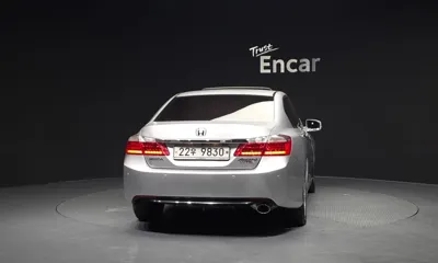 Honda Accord 2013, 116878 км, за 3766.1 USD