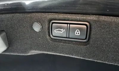 Kia K7 2017, 152715 км, за 6435.67 USD - фото 20
