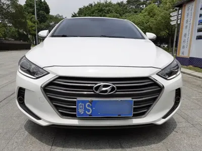 Hyundai Elantra 2017, 100000 км, за 4384.85 USD