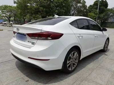 Hyundai Elantra 2017, 100000 км, за 4384.85 USD