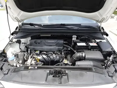 Hyundai Elantra 2017, 100000 км, за 4384.85 USD - фото 15