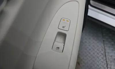 Hyundai Grandeur 2023, 38858 км, за 16895.27 USD - фото 28