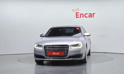 Audi A8 2015, 197867 км, за 9056.06 USD