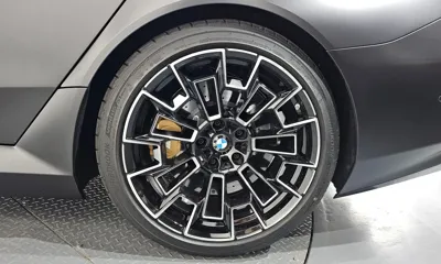 BMW M5 2026, 839 км, за 145210.6 USD - фото 21