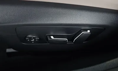 BMW M5 2026, 839 км, за 145210.6 USD - фото 31