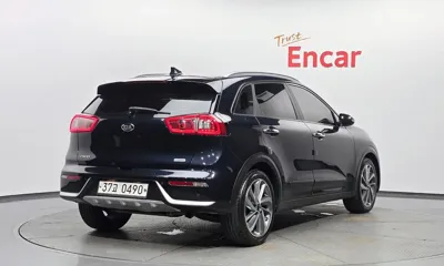 Kia Niro 2017, 93357 км, за 8905.93 USD - фото 2