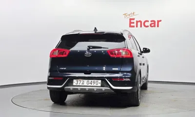 Kia Niro 2017, 93357 км, за 8905.93 USD - фото 4