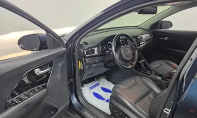 Kia Niro 2017, 93357 км, за 8905.93 USD - фото 10