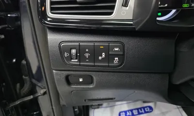 Kia Niro 2017, 93357 км, за 8905.93 USD - фото 14