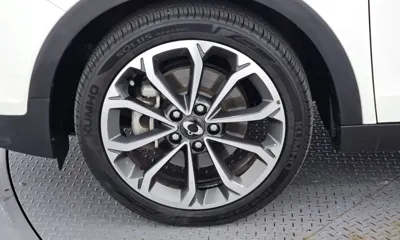 KG_Mobility_Ssangyong TIBOLI 2019, 49087 км, за 7667.91 USD