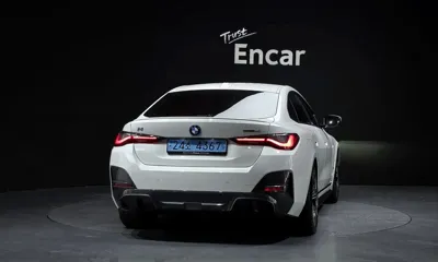 BMW i4 2024, 31801 км, за 33805.96 USD