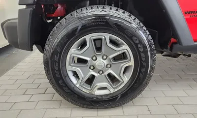 Jeep Wrangler 2016, 81238 км, за 14006.52 USD