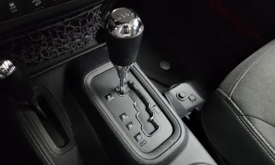 Jeep Wrangler 2016, 81238 км, за 13986.48 USD - фото 9