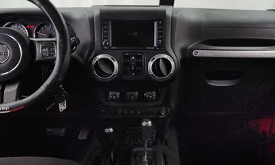 Jeep Wrangler 2016, 81238 км, за 13986.48 USD - фото 14