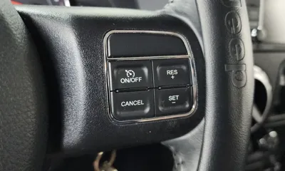 Jeep Wrangler 2016, 81238 км, за 13986.48 USD - фото 16