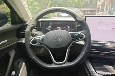 Volkswagen Magotan 2024, 15700 км, за 24987 USD - фото 9