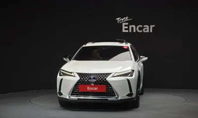 Lexus UX 2021, 105847 км, за 18314.3 USD