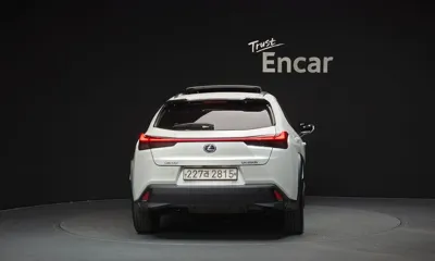 Lexus UX 2021, 105847 км, за 18314.3 USD